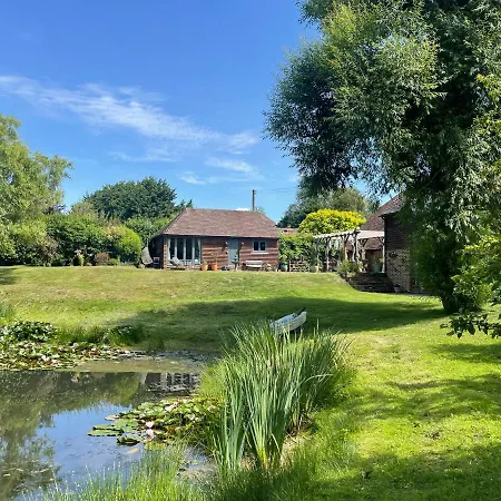 The Barn Cottage With Hot Tub Overlooking The Lake Ringmer Exterior photo