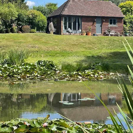 The Barn Cottage With Hot Tub Overlooking The Lake Ringmer Exterior photo