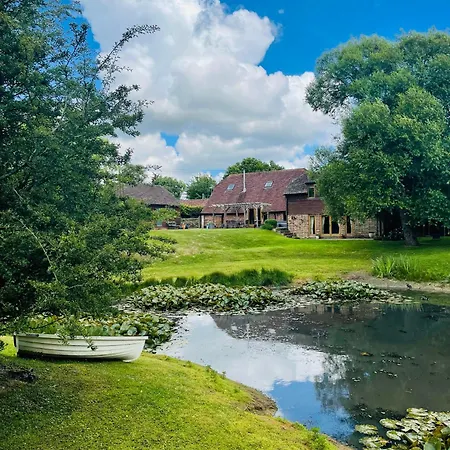 The Barn Cottage With Hot Tub Overlooking The Lake Ringmer Exterior photo
