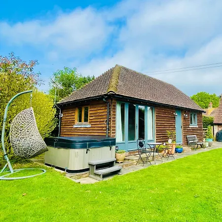 The Barn Cottage With Hot Tub Overlooking The Lake Ringmer Exterior photo