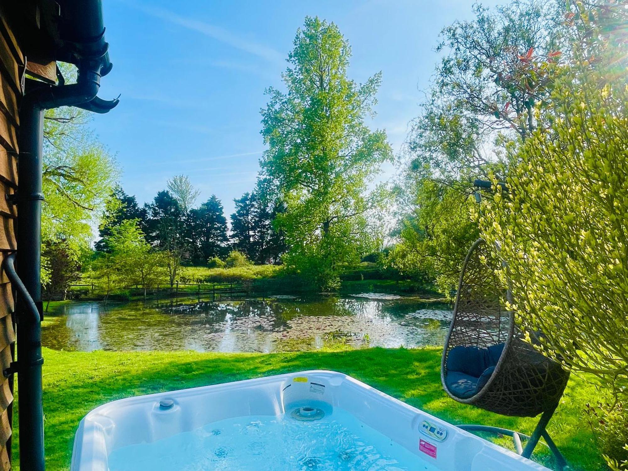 Apartment The Barn With Hot Tub Overlooking The Ringmer